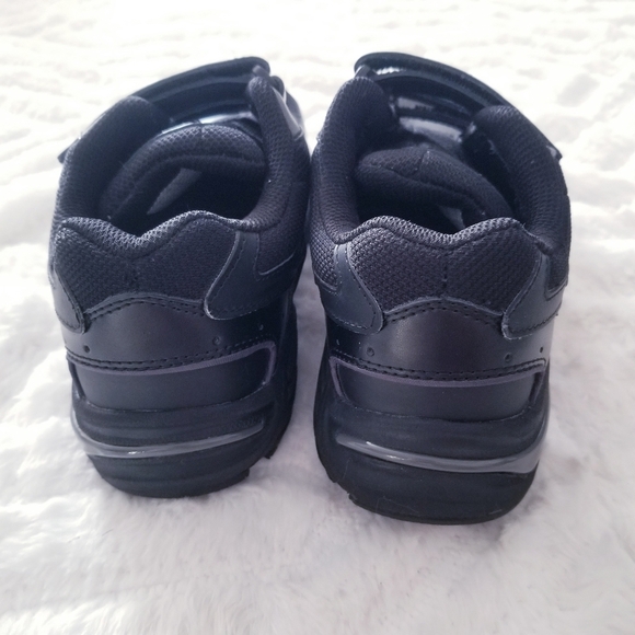 Vionic Tabi walker black leather sneaker size 5 - Picture 4 of 10